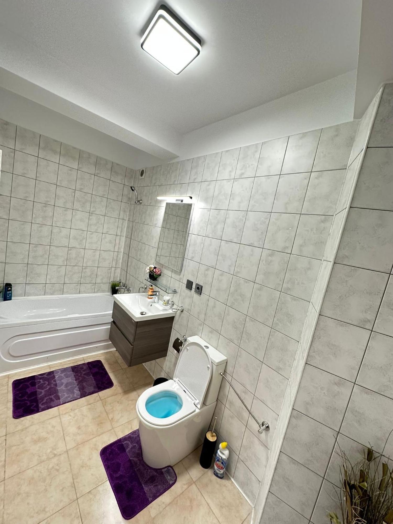 Centru Unirii Luxury Vip Palmier Apartament 2 Camere Cu Terasa Exterioara Amenajata ! Parcare Subterana Privata Climatizata Si Supravegheata Video Dar Doar Cu Rezervare In Limita Locurilor Disponibile !Proprietate In Regim Hoteliep - Nu Are Bucatarie บูคาเรสต์ ภายนอก รูปภาพ